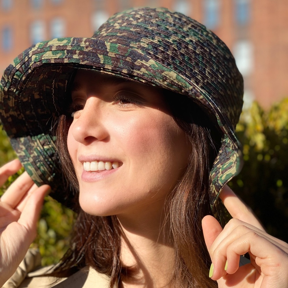 Packable-crushable bucket hat